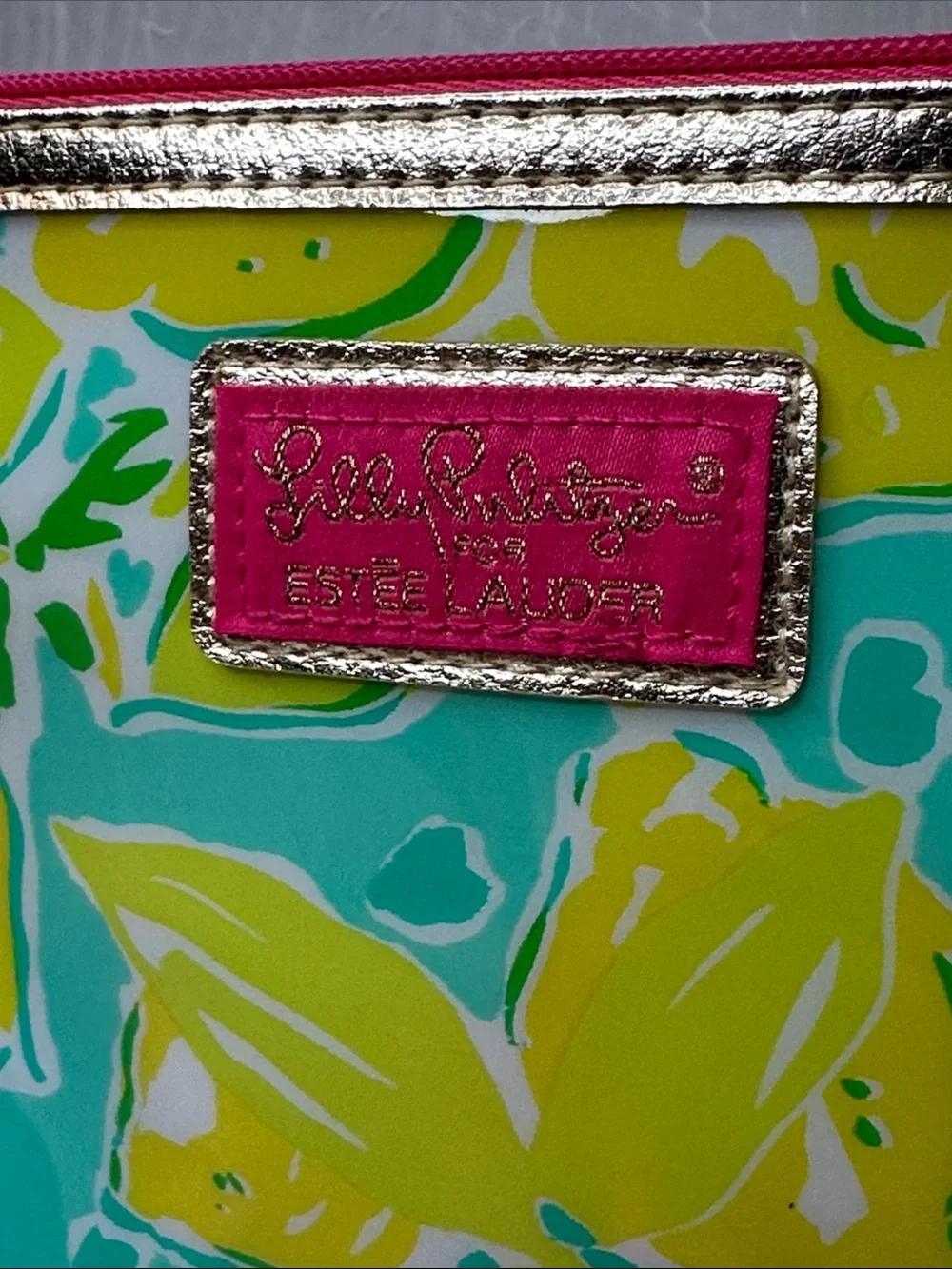 Lilly Pulitzer for Estée Lauder Aqua Lemon Print Cosmetic Pouch with Pink Trim